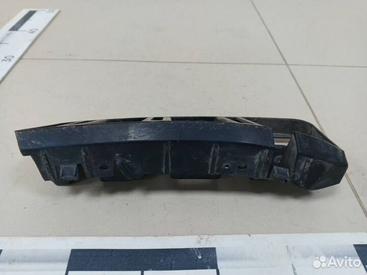 Кронштейн заднего бампера левый Skoda Rapid 2012-2020