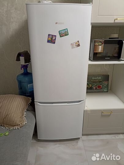 Холодильник бу Pozis