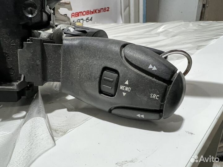 Переключатель подрулевой (стрекоза) Peugeot 308