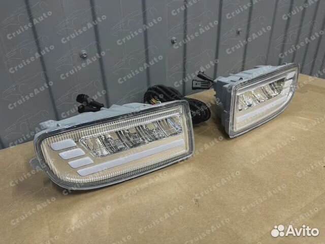 Противотуманки Land Cruiser 100 бегающие LED светл