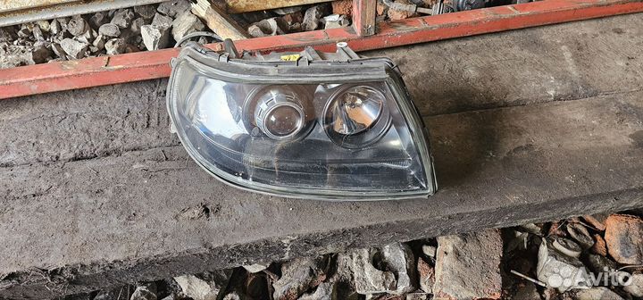 Фары на УАЗ патриот