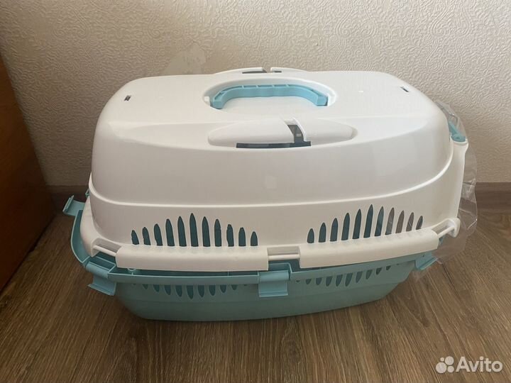 Переноска для животных пластиковая
