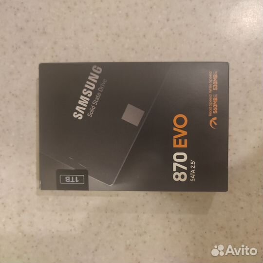 Sony playstation 4 slim 1 tb SSD