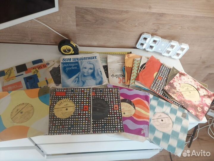 Виниловые пластинки больше 50шт, маленькие