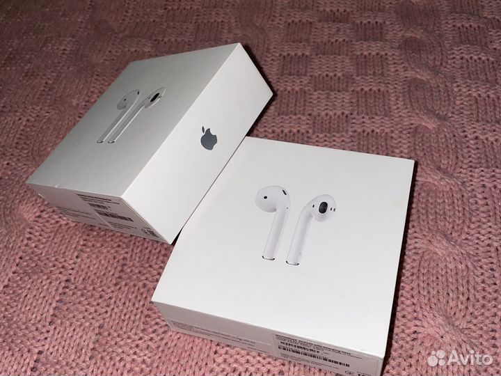 Коробки от наушников AirPods