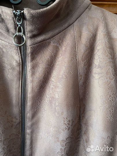 Куртка женская 54