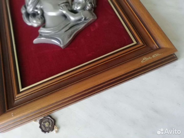 Картина из олова