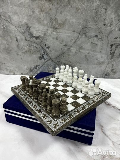 Шахматы из камня натурального