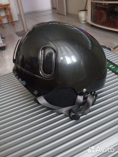 Шлем горнолыжный