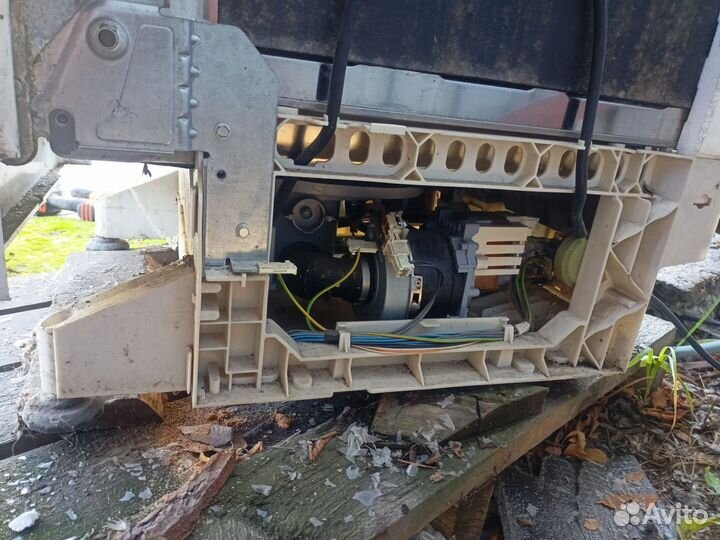 Посудомоечная машина Ariston 7237 в разбор