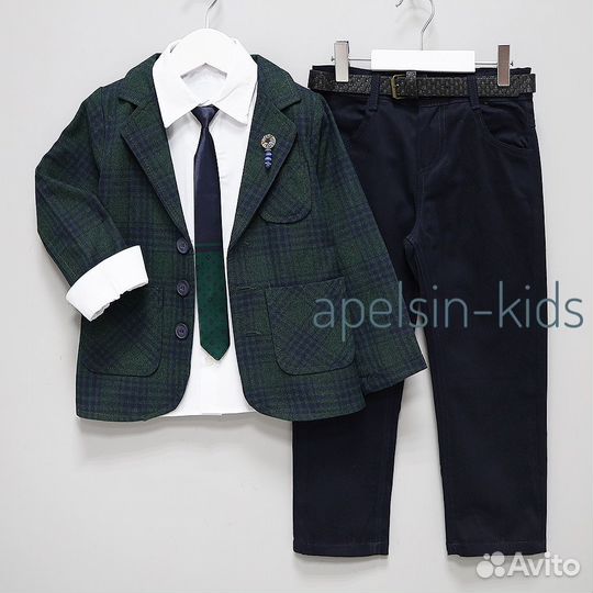 Костюмы нарядные (новые) р.122; 116; 110