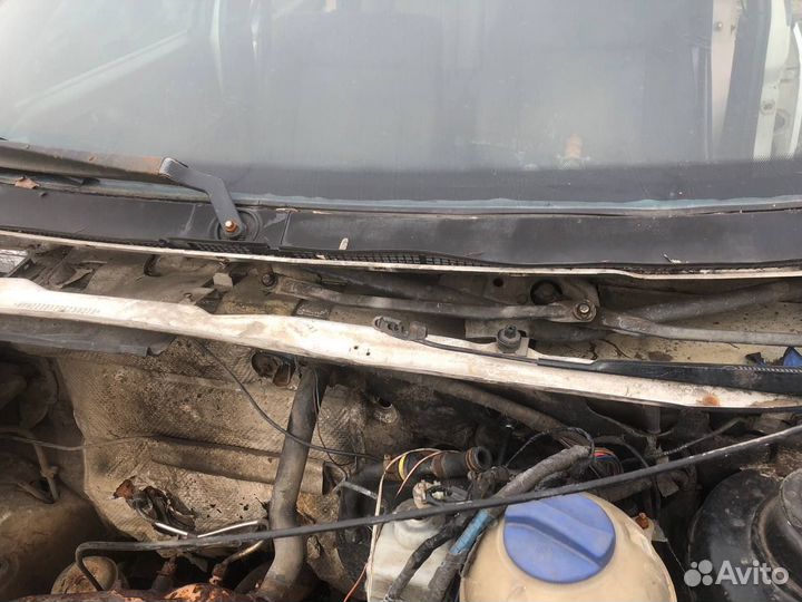 Трапеция стеклоочистителей Volkswagen Passat B3