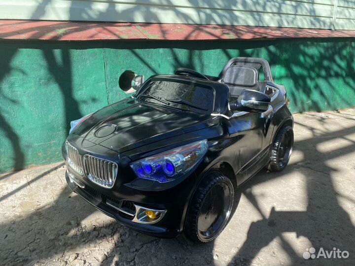 Детский электромобиль