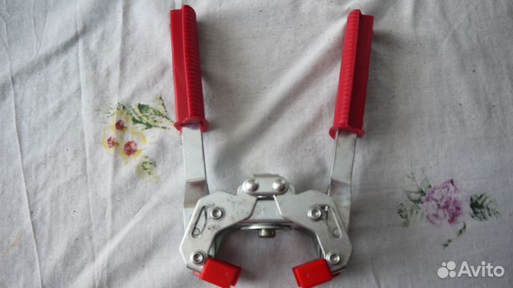 Укупорка кроненпробок для пивных бутылок