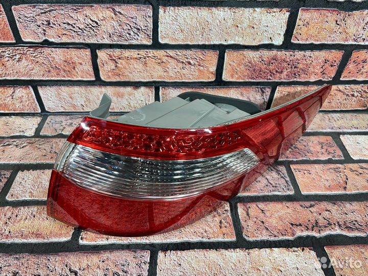 Фонарь задний правый на Kia Rio 3 2011-2015г