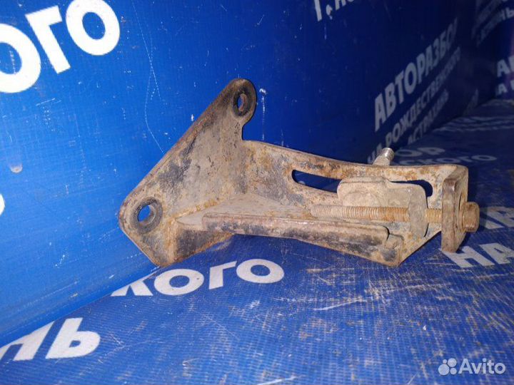 Кронштейн генератора Ваз Лада 2109 хэтчбек 21083