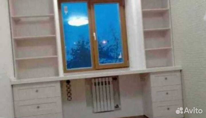 Рабочая зона у окна