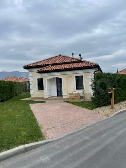 Дом 93 м² на участке 5 сот.