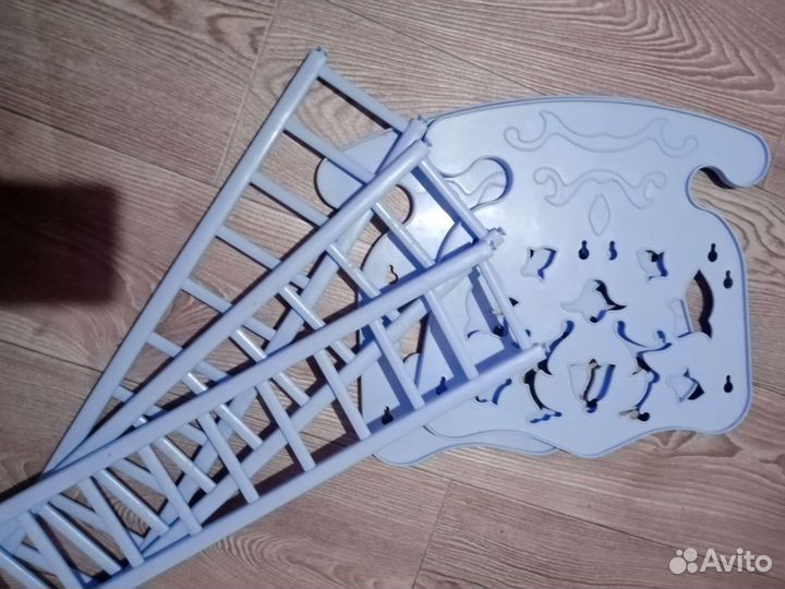 Кукольная кровать