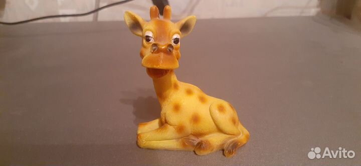Фигурка жираф
