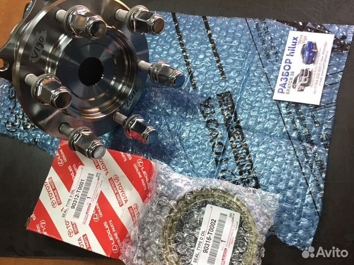 Ступица всборе Hilux 2012