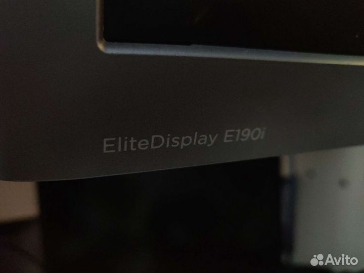 Монитор HP E190i