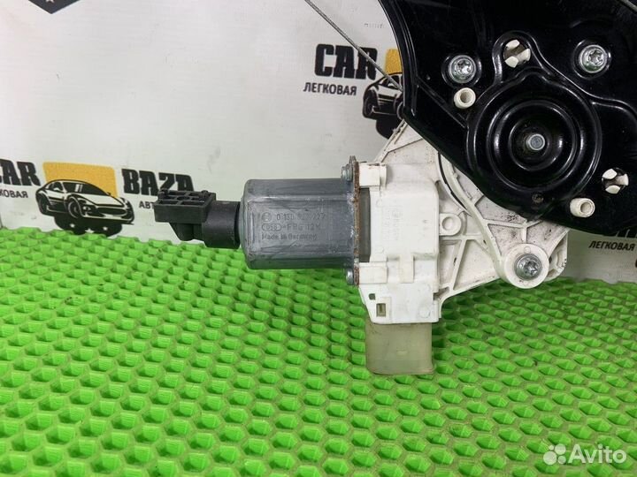 Стеклоподъемник передний правый R BMW X1