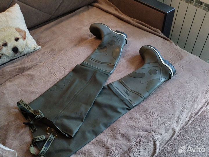 Сапоги болотники новые