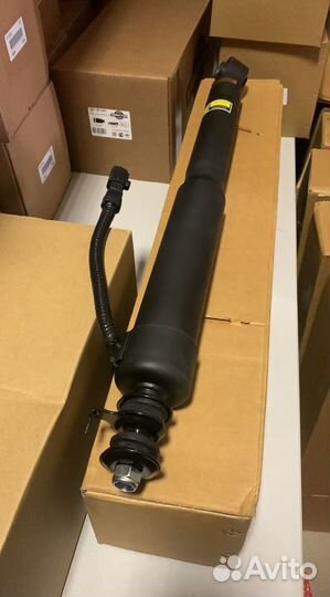 Задний электронный амортизатор Lexus GX470