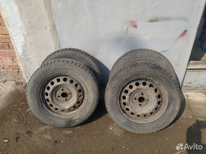 Toyo Observe GIZ2 195/65 R15