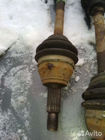 Полуось передний правый Ford Fiesta MK5