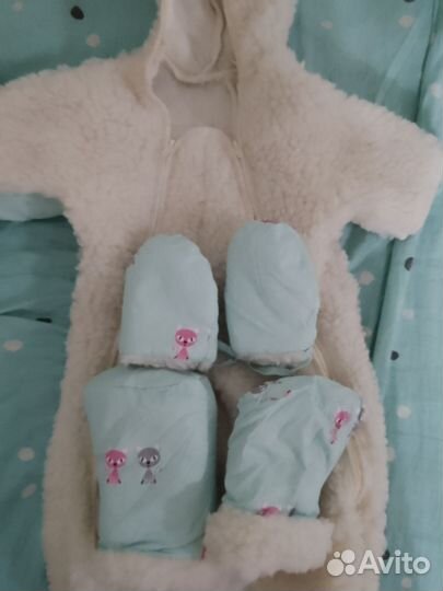 Зимний комбинезон для девочки