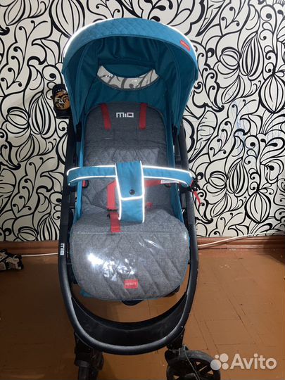 Прогулочная коляска