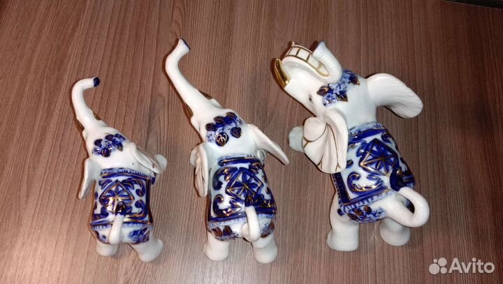 Статуэтки Семья слонов