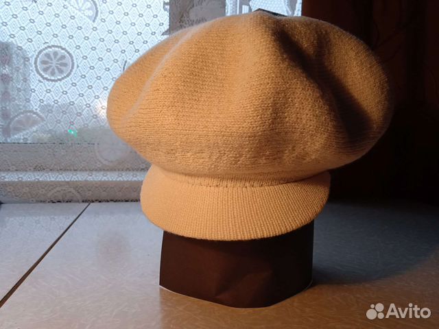 Берет женский новый