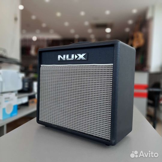 Nux mighty-20BT, гитарный комбоусилитель
