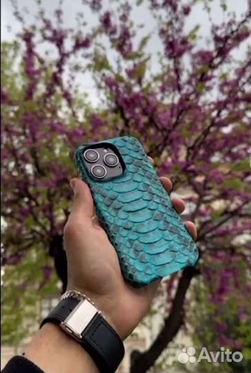 Чехол на iPhone 14 кожаный