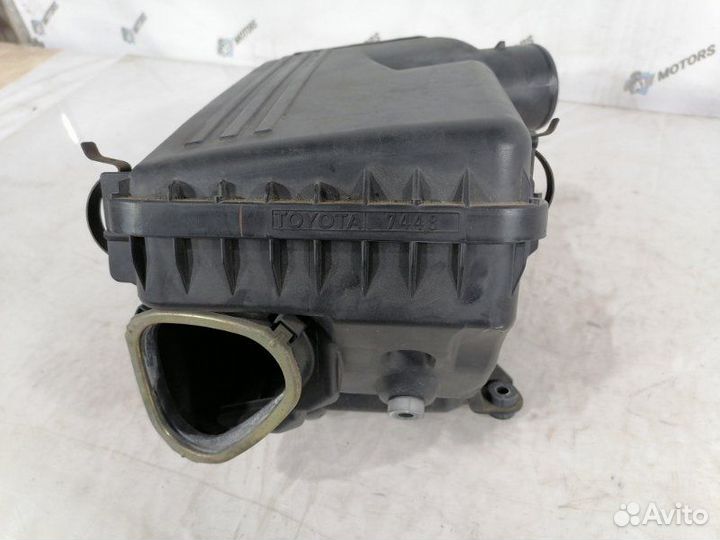 Корпус воздушного фильтра Toyota Corona Exiv ST200