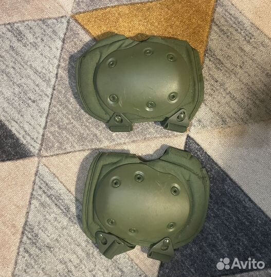Защита наколенники тактические