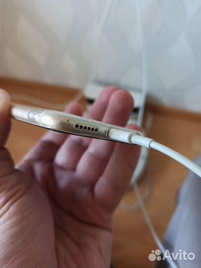 Мобильные телефоны бу iPhone 6s