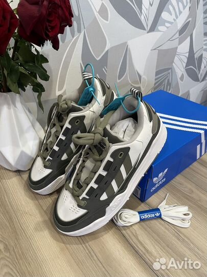 Adidas originals Adi2000