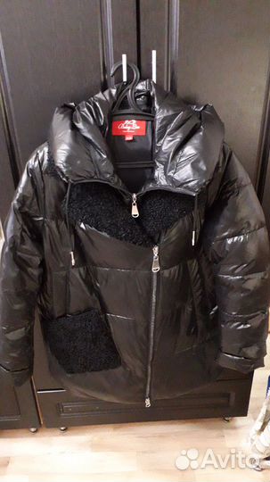 Продам верхнюю одежду