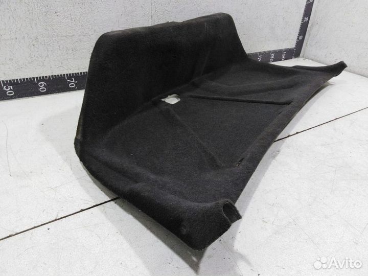 Обшивка крышки багажника