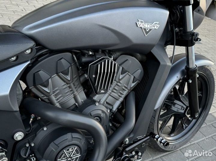 Indian Scout / Victory Octane 2016 ABS