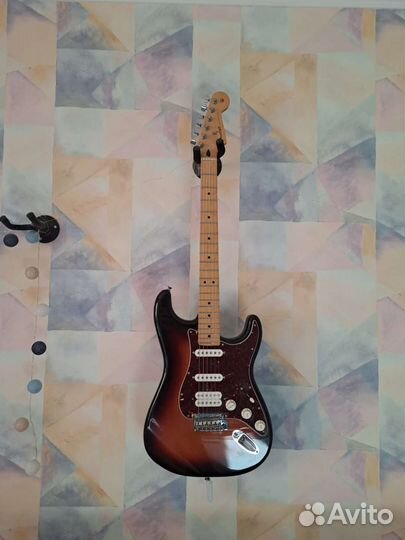 Fender Player Stratocastet HSS sunburst