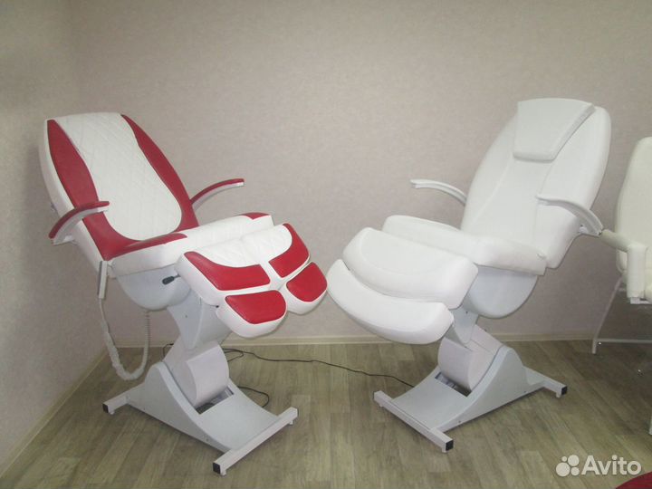Педикюрное кресло Нега 5 электромотора в наличии