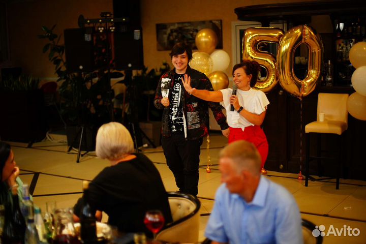 Ведущая-тамада на свадьбу, юбилей, выпускной