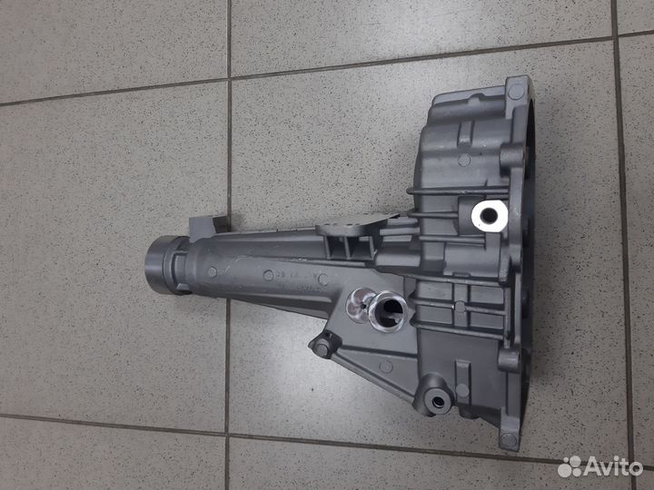 Картер кпп задний универсальный