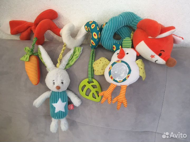 Развивающая подвесная игрушка Лисичка Люся