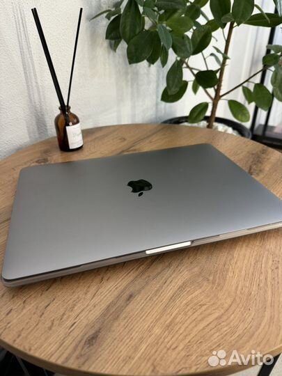 Macbook pro 13 2017 touch bar